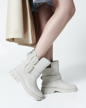 MELISSA BANG BOOT AD - 