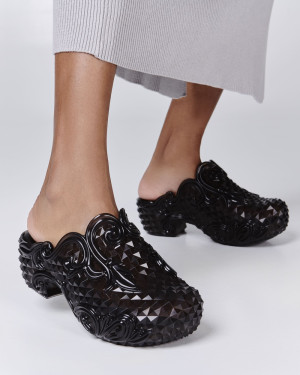 MELISSA COURT CLOG + Y.PROJECT AD -