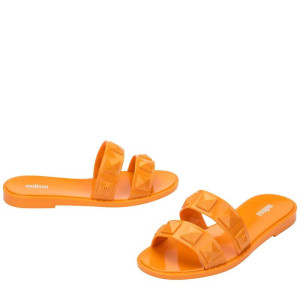 MELISSA LUCY SLIDE AD - 