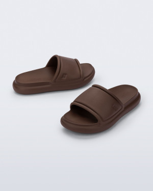 MELISSA FREE PUFF SLIDE AD - 