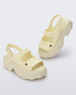 MELISSA ELLA MOVE AD -