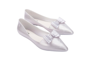MELISSA POINTY CHIC AD MELISSA POINTY CHIC AD