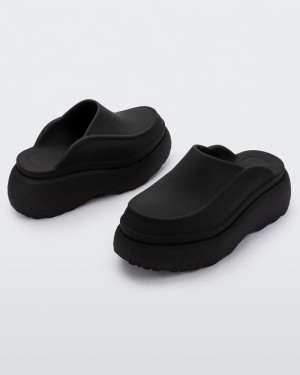 MELISSA CLOG + MARC JACOBS AD - 