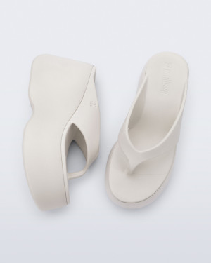 MELISSA FREE THONG WEDGE AD - 