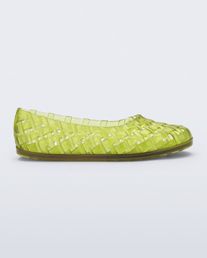 MELISSA POSSESSION BALLERINA AD MELISSA POSSESSION BALLERINA AD