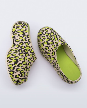 MELISSA FREE CLOG PRINTED PLATFORM AD - 