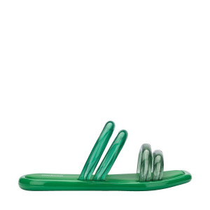 MELISSA AIRBUBBLE SLIDE AD MELISSA AIRBUBBLE SLIDE AD