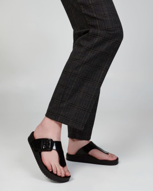 MELISSA COZY FLIP FLOP AD - 