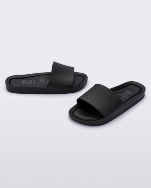 MELISSA BEACH SLIDE AD -