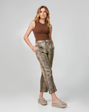 MELISSA FREE PLATFORM SLIDE AD - 