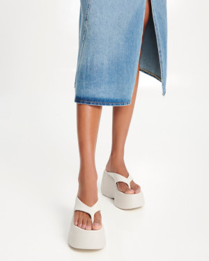 MELISSA FREE THONG WEDGE AD - 