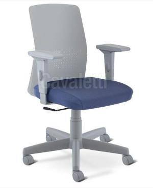 Cadeira Giratória 17201 Syncron, Encosto Plástico, Aranha C/ Polaina , Rod. 65 Nylon, Braço Sl, Estrutura Cinza - Linha Moov – Cavaletti  - Rev Politex - Cor (Politex) Lilás Cadeira Giratória 17201 Syncron, Encosto Plástico, Aranha C/ Polaina , Rod. 65 Nylon, Braço Sl, Estrutura Cinza - Linha Moov – Cavaletti  - Rev Politex - Cor (Politex) Lilás