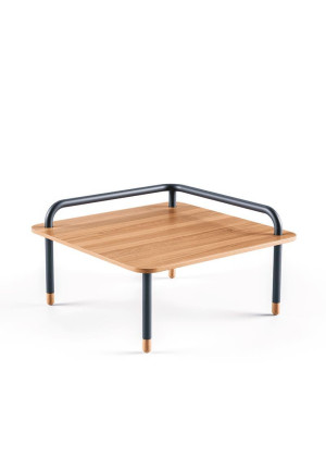 Mesa Lateral 36901, Tampo Em Tauari Envernizado, Base 4 Pés Com Ponteiras Em Madeira Natural Envernizada - Linha Stretch - Cavaletti  - Rev Madeira