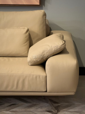 Sofá de Couro Téramo - São José Store - 