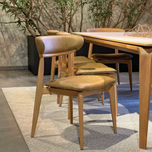 Conjunto Mesa Linn e Cadeira Thor - São José Store - 