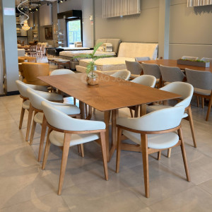 Conjunto Mesa Zoe e 8 Cadeiras Pala