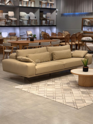 Sofá de Couro Téramo - São José Store