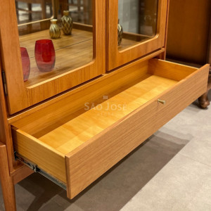 Cristaleira Madrid - São José Store - 