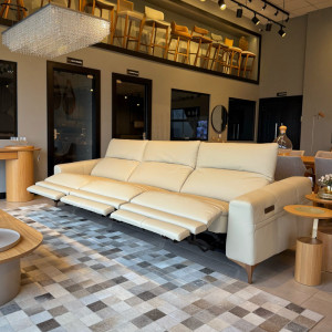 Sofá Croá Salva 3,20m Couro Legítimo Abertura Elétrica - 