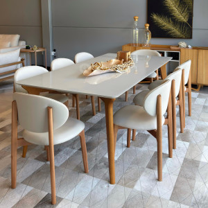 Conjunto Mesa Orit e 8 Cadeiras Camboriú - 