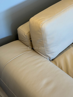 Sofá de Couro Enseada - 