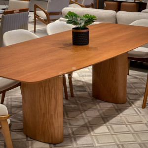 Conjunto Mesa Garda e 8 Cadeiras Pala - 