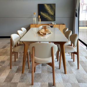 Conjunto Mesa Orit e 8 Cadeiras Camboriú - 