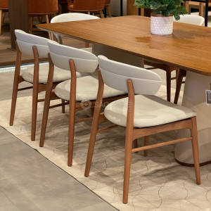 Conjunto Mesa Selma e 8 Cadeiras Nio - 