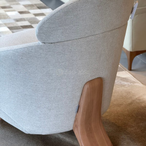 Poltrona Sabre Com Puff Century - 