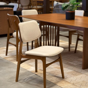 Conjunto Mesa Flow e Cadeira Megan - São José Store - 