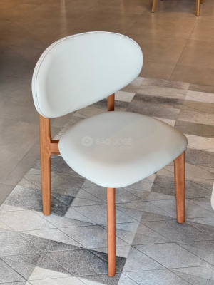 Conjunto Mesa Orit e 8 Cadeiras Camboriú - 