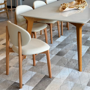 Conjunto Mesa Orit e 8 Cadeiras Camboriú - 