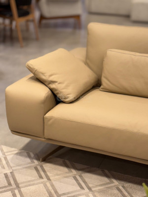 Sofá de Couro Téramo - São José Store - 