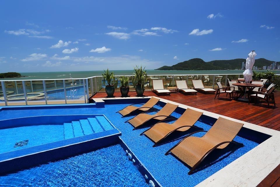 Apartamento de luxo, Andar alto com vista panorâmica para o mar, 4