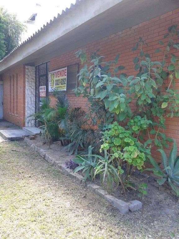 https://s3-sa-east-1.amazonaws.com/static-arbo/CA0028_RIC/casa-residencial-a-venda-higienopolis-porto-alegre1604504940563kprdq.jpg