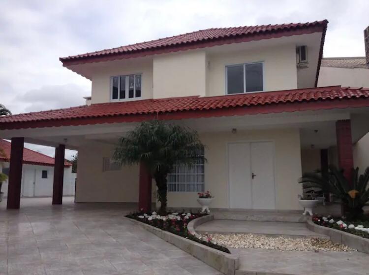 https://s3-sa-east-1.amazonaws.com/static-arbo/SO0002_SAFI/sobradoavendaataminortepontaldoparanapr_1604082918759.jpg