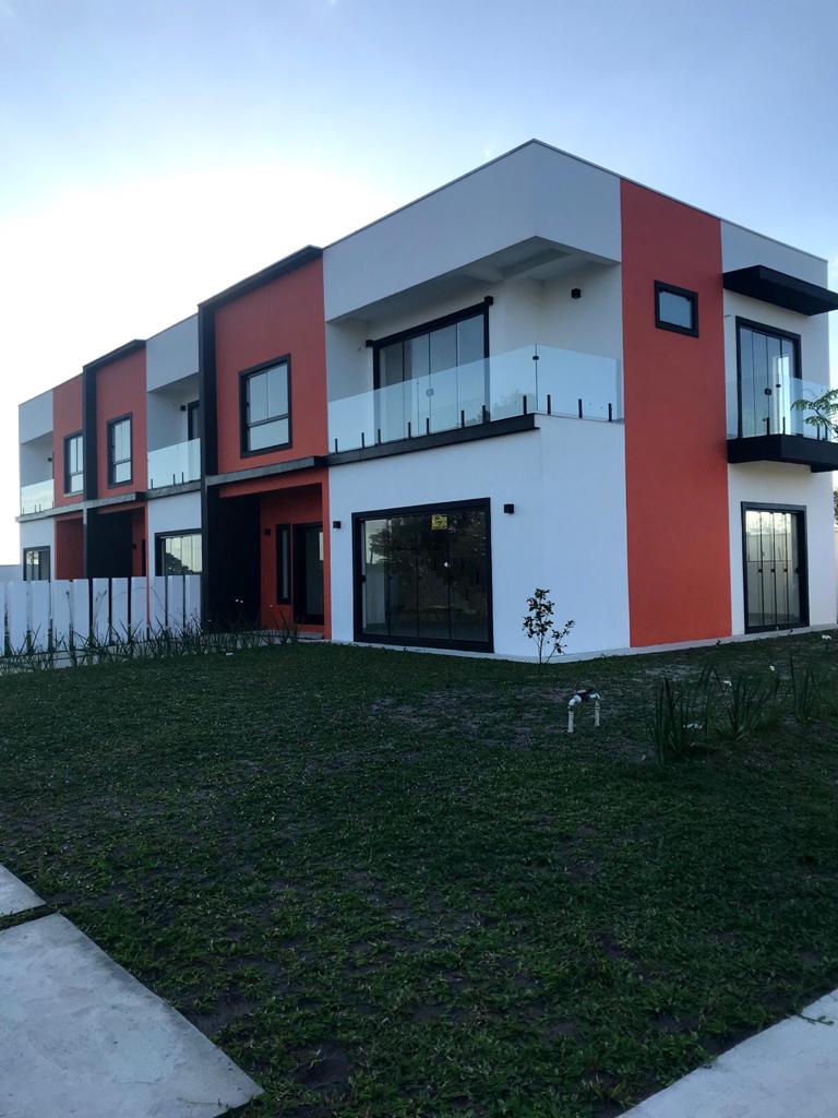 https://s3-sa-east-1.amazonaws.com/static-arbo/SO0013_SAFI/sobradoavendaatamisulpontaldoparanapr_1605819394811.jpg