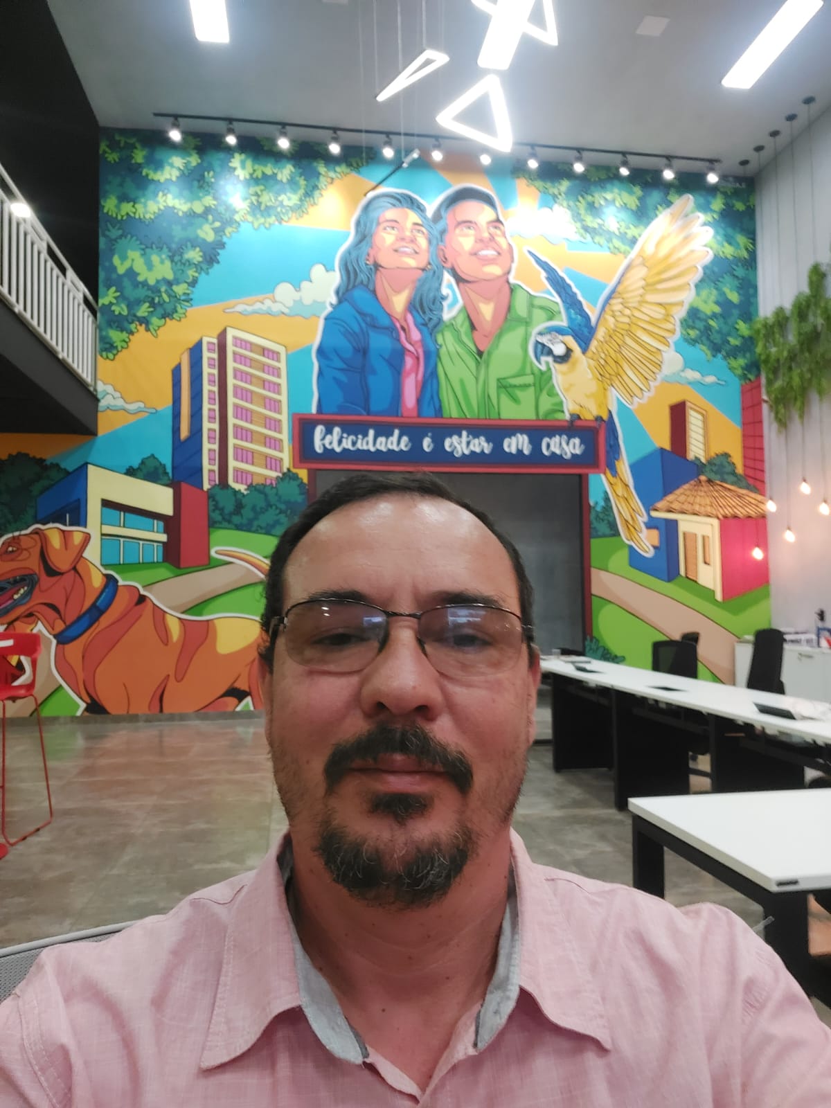 corretor Leonardo Paz de Castro, imobiliária Realize Pra Você