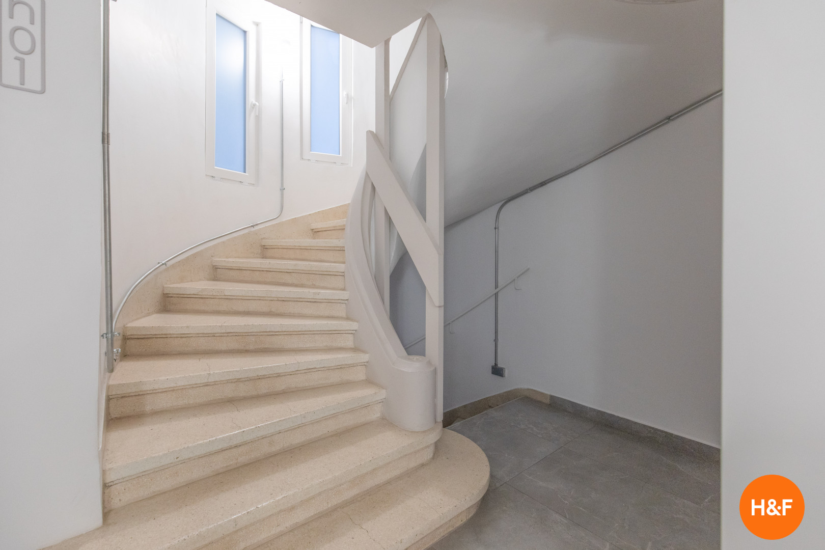 Entero · Departamento ·  Santiago  · cercano a Gimnasio