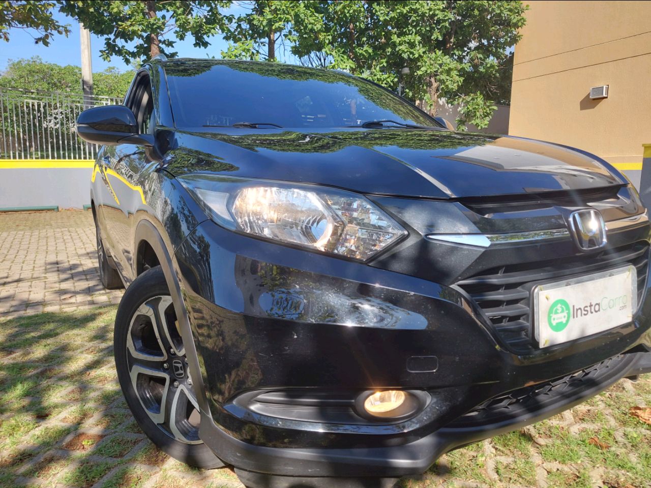 HR-V