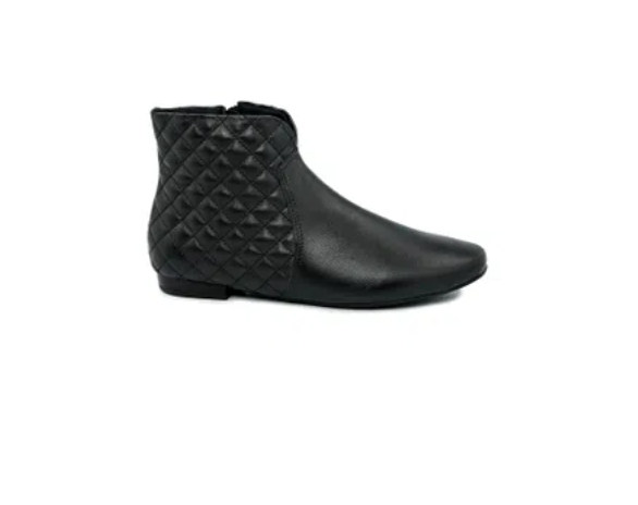 bota cano curto matelasse