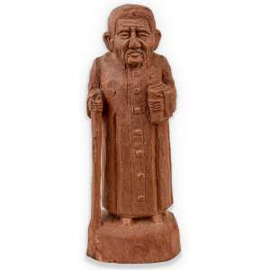 <b>MESTRE NOZA - Padre Cícero</b><br><br>escultura em madeira entalhada, ass. no verso da base. 16 x 6 x 4 cm