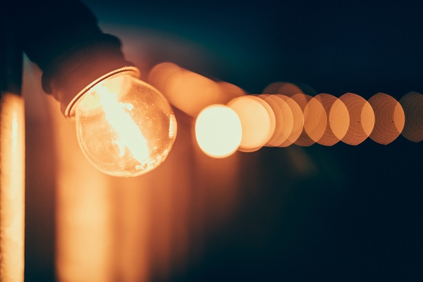 como escolher lustre, diferença entre lustre e pendente, diferença entre lustre e luminária, pendentes e luminárias, como escolher luminária