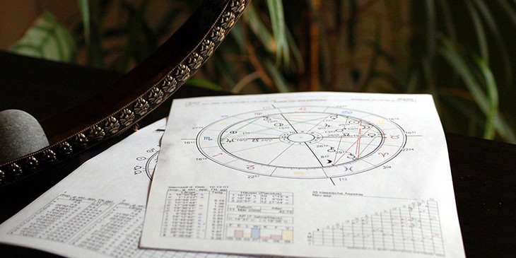 estudar astrologia