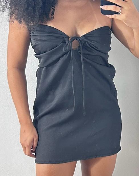 Vestido em alfaiataria tomara que caia (preto)