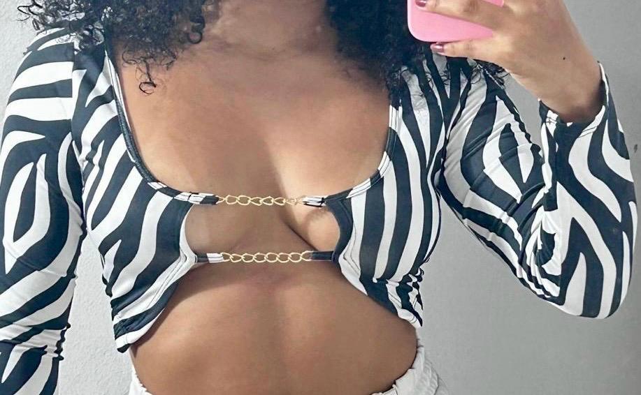 Cropped zebra com decote