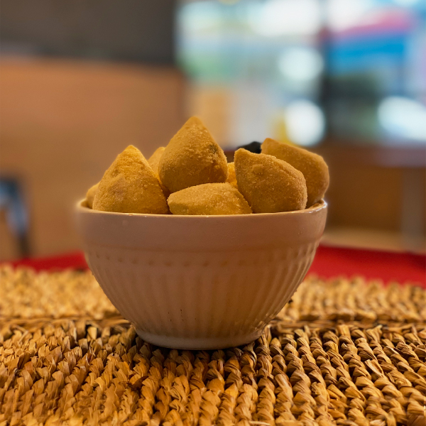 Mini Coxinha Congelada Frango e Requeijão (100unid.)