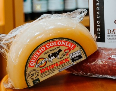 Queijo Colonial 1kg