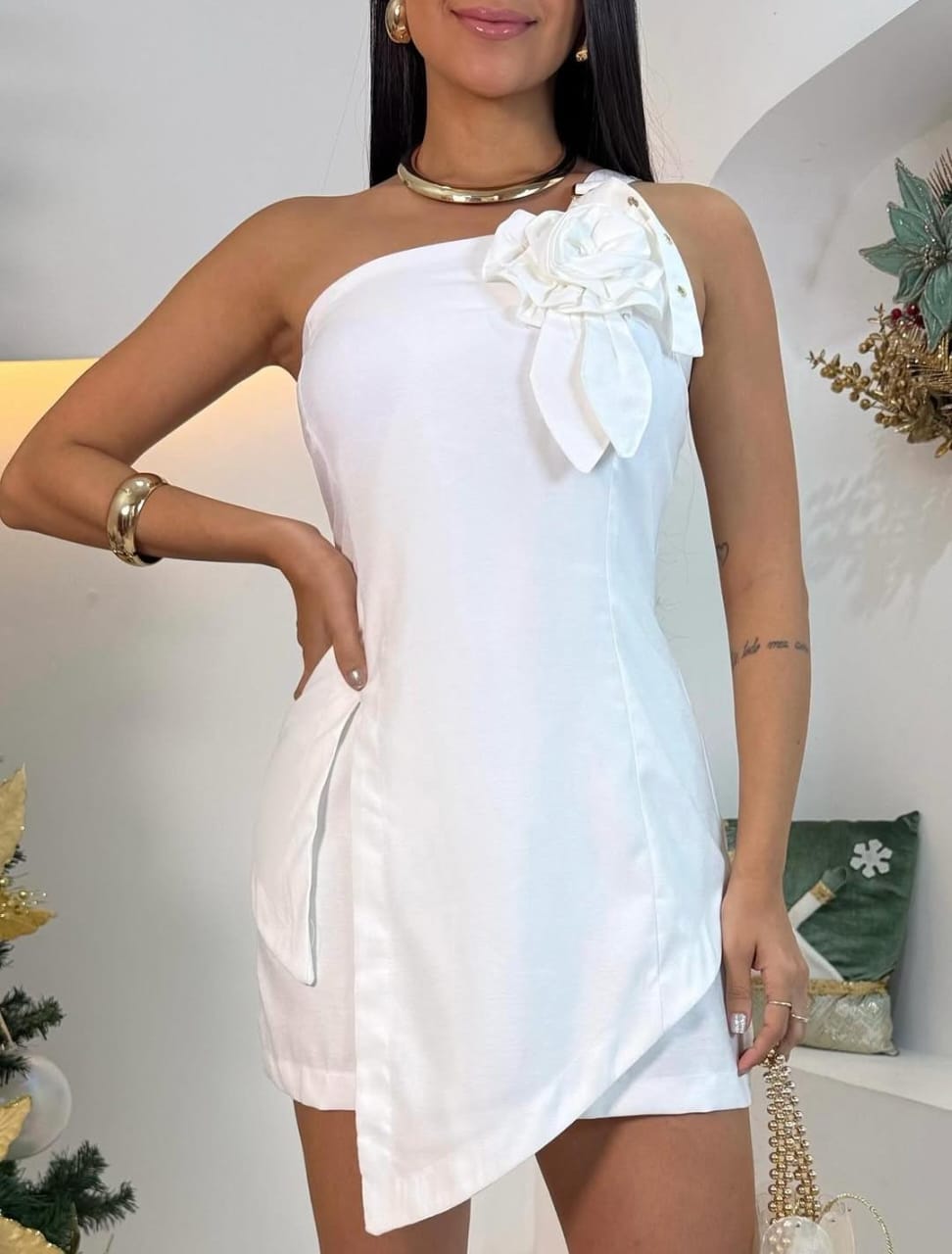 VESTIDO COM FRENTE ASSIMÉTRICA
