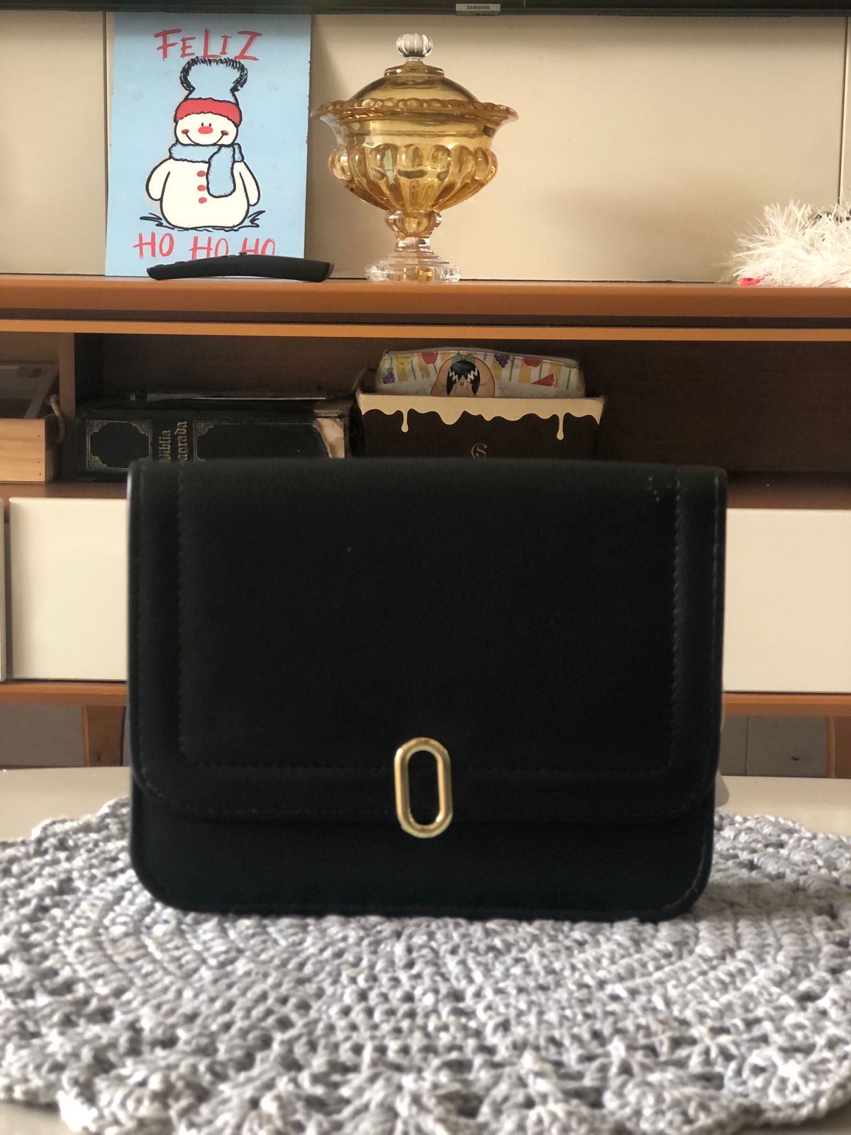 BOLSA MÉDIA COM FIVELA